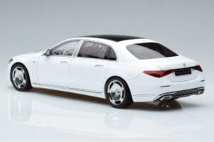 Mercedes Maybach S600 W222 V12 Biturbo Diamond Wit Almost Real 1:18 820116 Metaal — afbeelding 7 van 11
