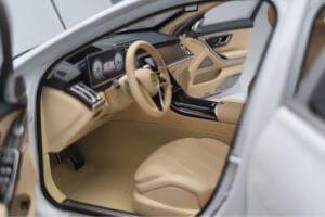 Mercedes Maybach S600 W222 V12 Biturbo Diamond Wit Almost Real 1:18 820116 Metaal — afbeelding 8 van 11
