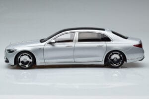 Mercedes Maybach S600 W222 V12 Biturbo Hightech Zilver Almost Real 1:18 820118 Metaal — afbeelding 5 van 12