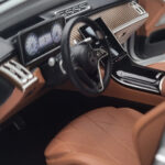 Mercedes Maybach S600 W222 V12 Biturbo Hightech Zilver Almost Real 1:18 - image 10 of 12