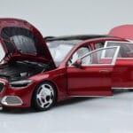 Mercedes Maybach S600 W222 V12 Biturbo Patagonia Rood Almost Real 1:18 - image 2 of 10