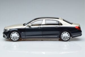 Mercedes Maybach S650 X222 Zilverblauw Norev 1:18 B66960615 Metaal — afbeelding 4 van 7