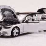 Mercedes Maybach S680 W223 Obsidian Zwart Diamond Wit Almost Real 1:18 - image 2 of 7