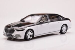 Mercedes Maybach S680 W223 Obsidian Zwart Diamond Wit Almost Real 1:18 820121