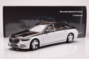 Mercedes Maybach S680 W223 Obsidian Zwart Diamond Wit Almost Real 1:18 820121 Metaal — afbeelding 7 van 7