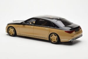 Mercedes Maybach S680 W223 Obsidian Zwart Sand Almost Real 1:18 820124 Metaal — afbeelding 6 van 7