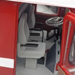 Mercedes O317 Porsche Transporter Rood CMR 1:18 - image 11 of 12