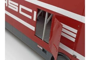 Mercedes O317 Porsche Transporter Rood CMR 1:18 CMR149 Metaal — afbeelding 10 van 12