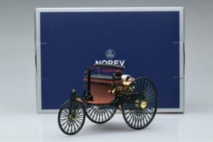 Mercedes Patent Motorwagen Groen Norev 1:18 183701 Metaal — afbeelding 6 van 6