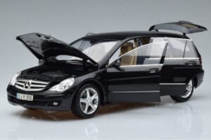 Mercedes R-Class W251 Obsidian Zwart Minichamps 1:18 B66962325 Metaal — afbeelding 2 van 7