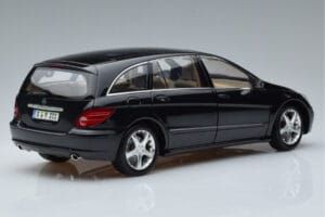 Mercedes R-Class W251 Obsidian Zwart Minichamps 1:18 B66962325 Metaal — afbeelding 3 van 7
