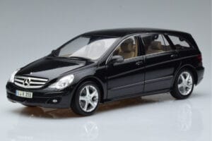 Mercedes R-Class W251 Obsidian Zwart Minichamps 1:18 B66962325 Metaal