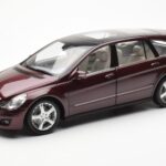 Mercedes R-Class W251 Rood Metallic Minichamps 1:18
