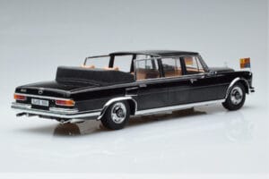 Mercedes 600 Pullman W100 Landaulet Queen Elizabeth II KK-Scale 1:18 KKDC181185 Metaal — afbeelding 2 van 6