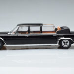 Mercedes 600 Pullman W100 Landaulet Queen Elizabeth II KK-Scale 1:18 - image 3 of 6