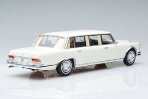 Mercedes S-Class 600 W100 LWB Pullman Wit MCG 1:18 MCG18188 Metaal — afbeelding 2 van 6