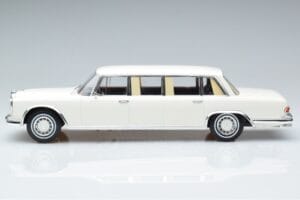 Mercedes S-Class 600 W100 LWB Pullman Wit MCG 1:18 MCG18188 Metaal — afbeelding 3 van 6