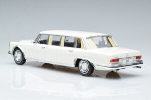 Mercedes S-Class 600 W100 LWB Pullman Wit MCG 1:18 MCG18188 Metaal — afbeelding 5 van 6