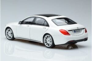 Mercedes S-Class W222 AMG Line Norev 1:18 183792 Metaal — afbeelding 6 van 7