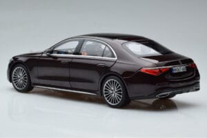 Mercedes S-Class W223 AMG Line Rood Norev 1:18 183804 Metaal — afbeelding 7 van 8