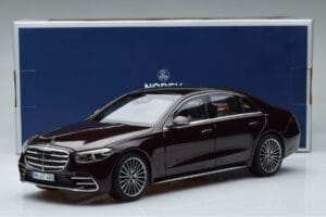 Mercedes S-Class W223 AMG Line Rood Norev 1:18 183804 Metaal — afbeelding 8 van 8