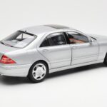 Mercedes S600 W220 Zilver Metallic Norev 1:18 - image 3 of 8