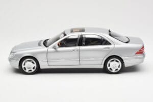 Mercedes S600 W220 Zilver Metallic Norev 1:18 183810 Metaal — afbeelding 4 van 8
