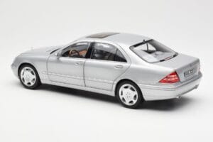 Mercedes S600 W220 Zilver Metallic Norev 1:18 183810 Metaal — afbeelding 7 van 8