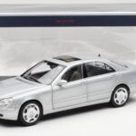 Mercedes S600 W220 Zilver Metallic Norev 1:18 - image 8 of 8