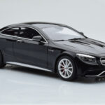 Mercedes AMG S63 C217 Coupe Zwart GT Spirit 1:18 - image 4 of 6