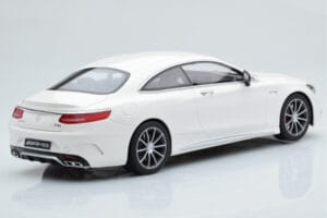 Mercedes AMG S63 C217 Coupe Wit GT Spirit 1:18 B66960372 Hars — afbeelding 2 van 6