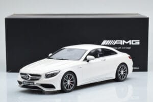 Mercedes AMG S63 C217 Coupe Wit GT Spirit 1:18 B66960372 Hars — afbeelding 6 van 6
