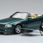 Mercedes SL500 R129 Groen Metallic Norev 1:18 183753 Metaal - image 3 of 8