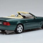 Mercedes SL500 R129 Groen Metallic Norev 1:18 183753 Metaal - image 4 of 8