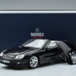 Mercedes SL500 R230 Zwart Norev 1:18 183840 Metaal - image 8 of 8