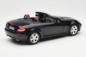 Mercedes SLK R171 Obsidian Zwart Metallic Minichamps 1:18 B66962319 Metaal — afbeelding 4 van 9