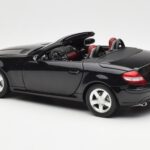 Mercedes SLK R171 Obsidian Zwart Metallic Minichamps 1:18 B66962319 - image 8 of 9