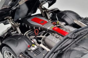 Mercedes SLR McLaren Zwart CMC 1:18 M-045F Metaal — afbeelding 9 van 10