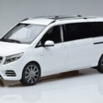 Mercedes V-Class W447 V260L Wit Mercedes 1:18 QALCN89911149 Metaal