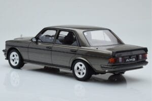 Mercedes W123 AMG 280 Grijs Otto 1:18 OT750 Hars — afbeelding 5 van 6