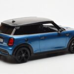 Mini Cooper S F56 Island Blauw Otto 1:18 - image 2 of 6