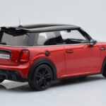 Mini Cooper S JCW F56 Rood Otto 1:18 - image 2 of 6