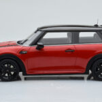 Mini Cooper S JCW F56 Rood Otto 1:18 - image 3 of 6