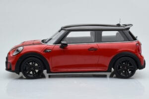 Mini Cooper S JCW F56 Rood Otto 1:18 OT984 Hars — afbeelding 3 van 6