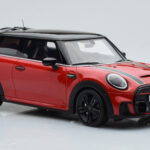Mini Cooper S JCW F56 Rood Otto 1:18 - image 4 of 6