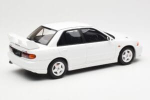 Mitsubishi Lancer Evo III Scotia Wit Otto 1:18 OT1065 Hars — afbeelding 2 van 6