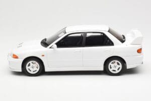 Mitsubishi Lancer Evo III Scotia Wit Otto 1:18 OT1065 Hars — afbeelding 3 van 6