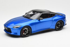 Nissan Fairlady Z Z35 Bayside Blauw GT Spirit 1:18 GT387