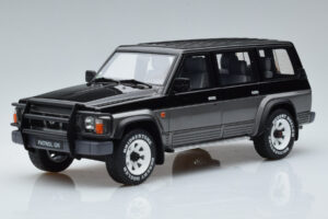 Nissan Patrol GR Y60 Grijs Otto 1:18