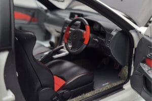 Nissan Skyline GT-R R34 Nismo Z-Tune Wit MotorHelix 1:18 M83407 Metaal — afbeelding 8 van 11
